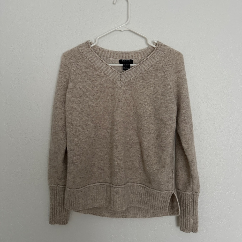 Forte Cashmere Women's V-Neck Sweater in Heather Taupe S